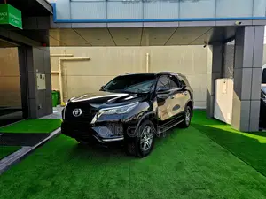 Toyota Fortuner 2023 Black