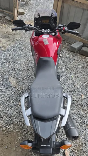 Honda CB 2019 Red