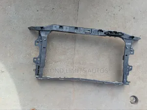 Hyundai Elantra 2017 - 2018 Radiator Support