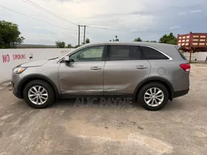Kia Sorento 4dr SUV 2016 Gray