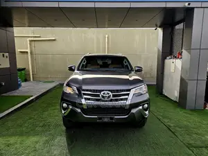 Toyota Fortuner 2.7 AWD 2020 Gray