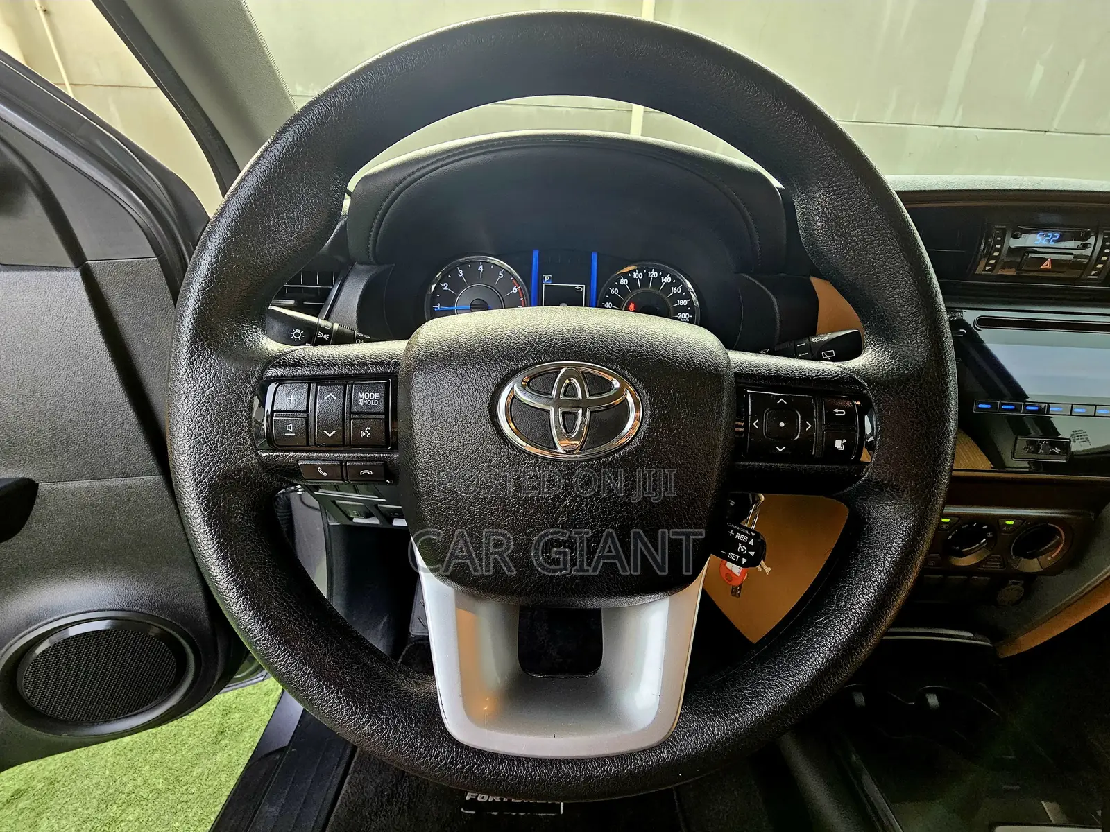 Toyota Fortuner 2.7 AWD 2020 Gray