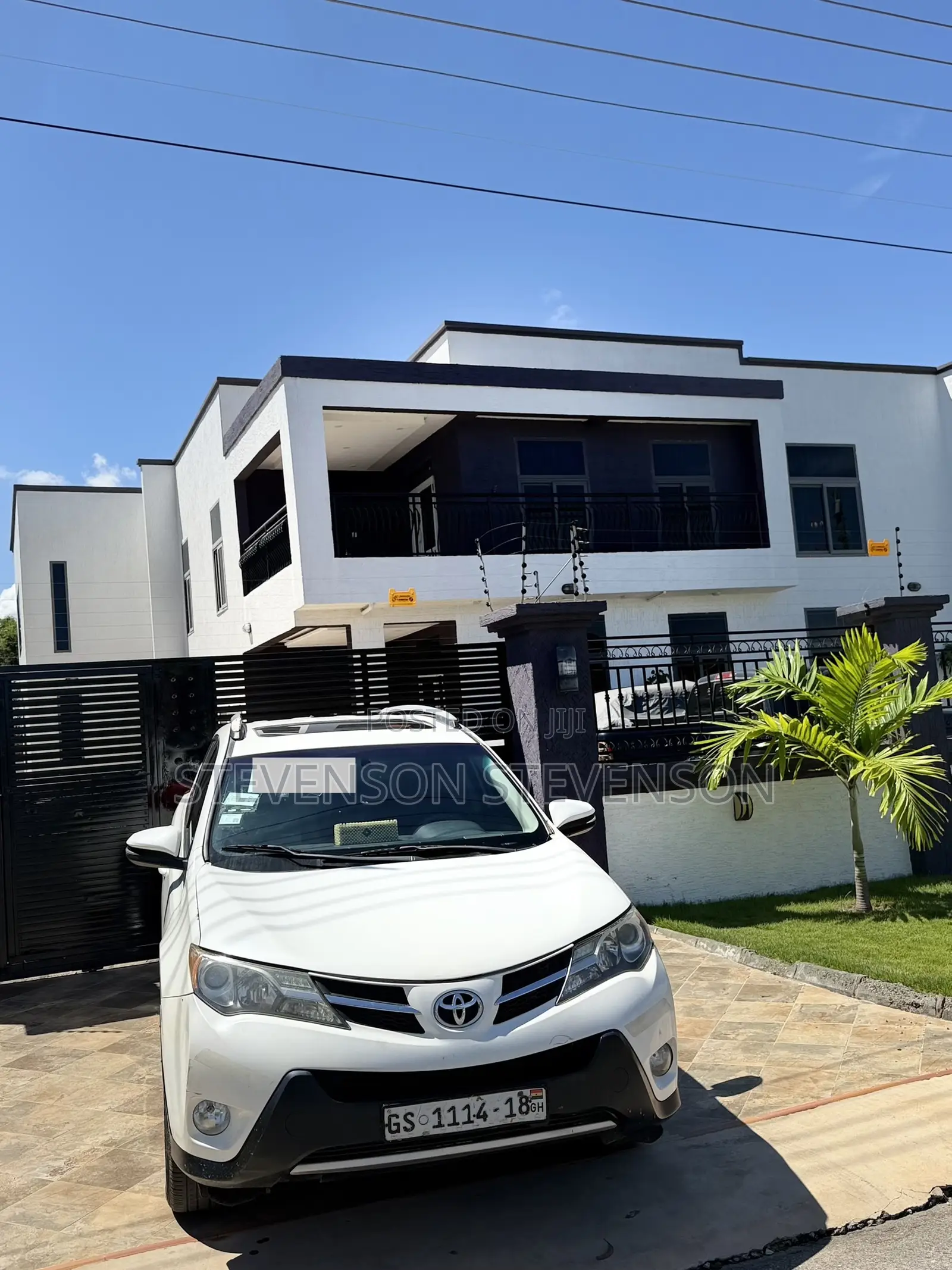 Toyota RAV4 XLE 4dr SUV (2.5L 4cyl 6A) 2014 White