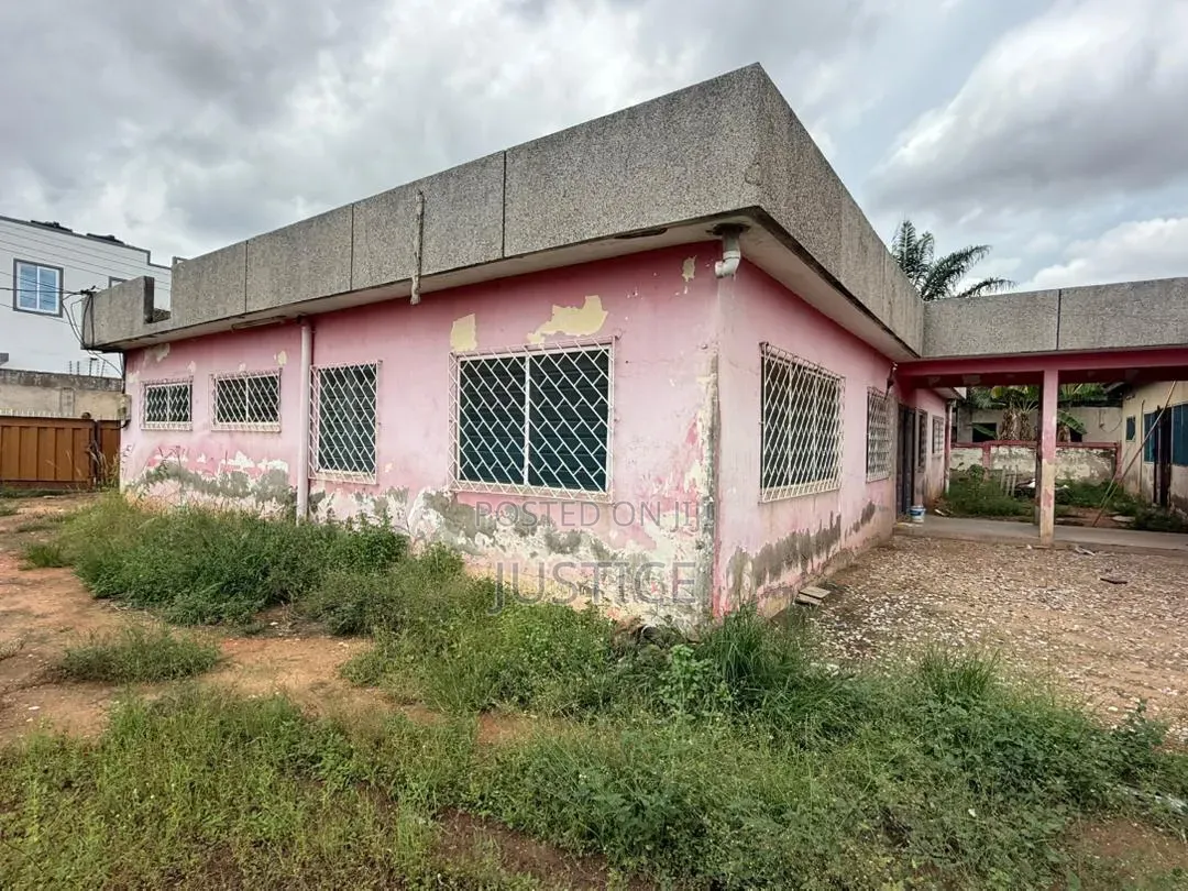 100 by 143 Size Plot With Old Building Achimota
