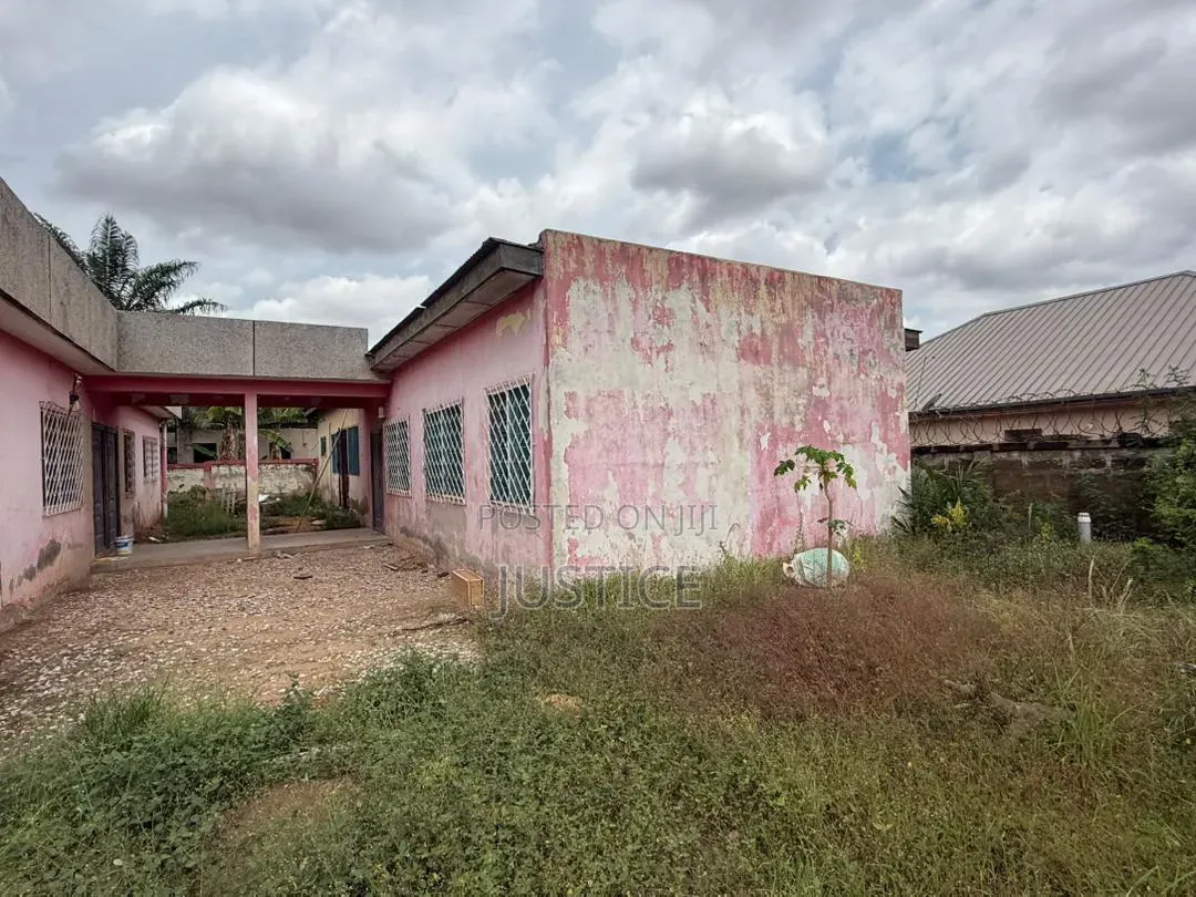 100 by 143 Size Plot With Old Building Achimota