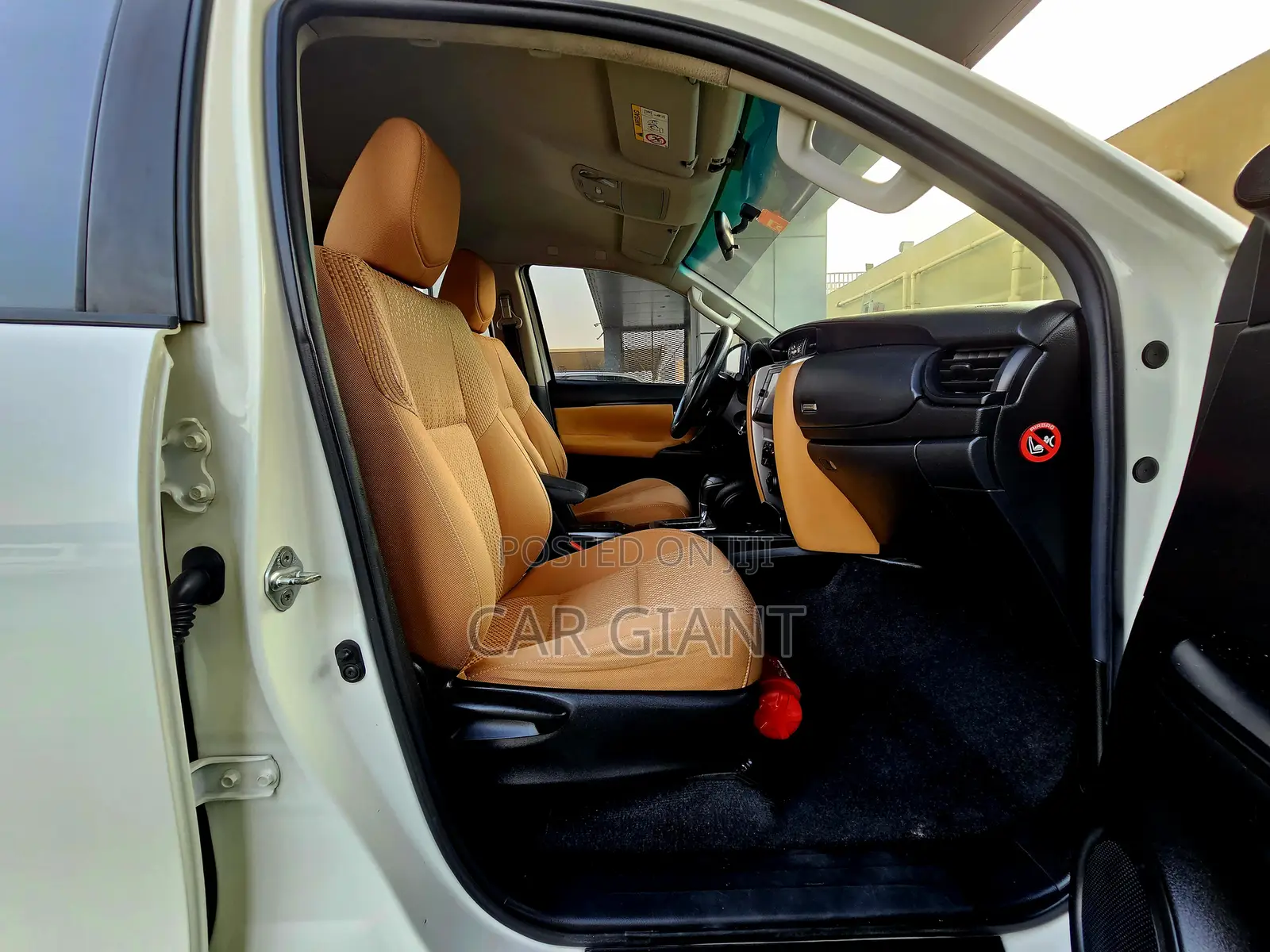 Toyota Fortuner 2022 White