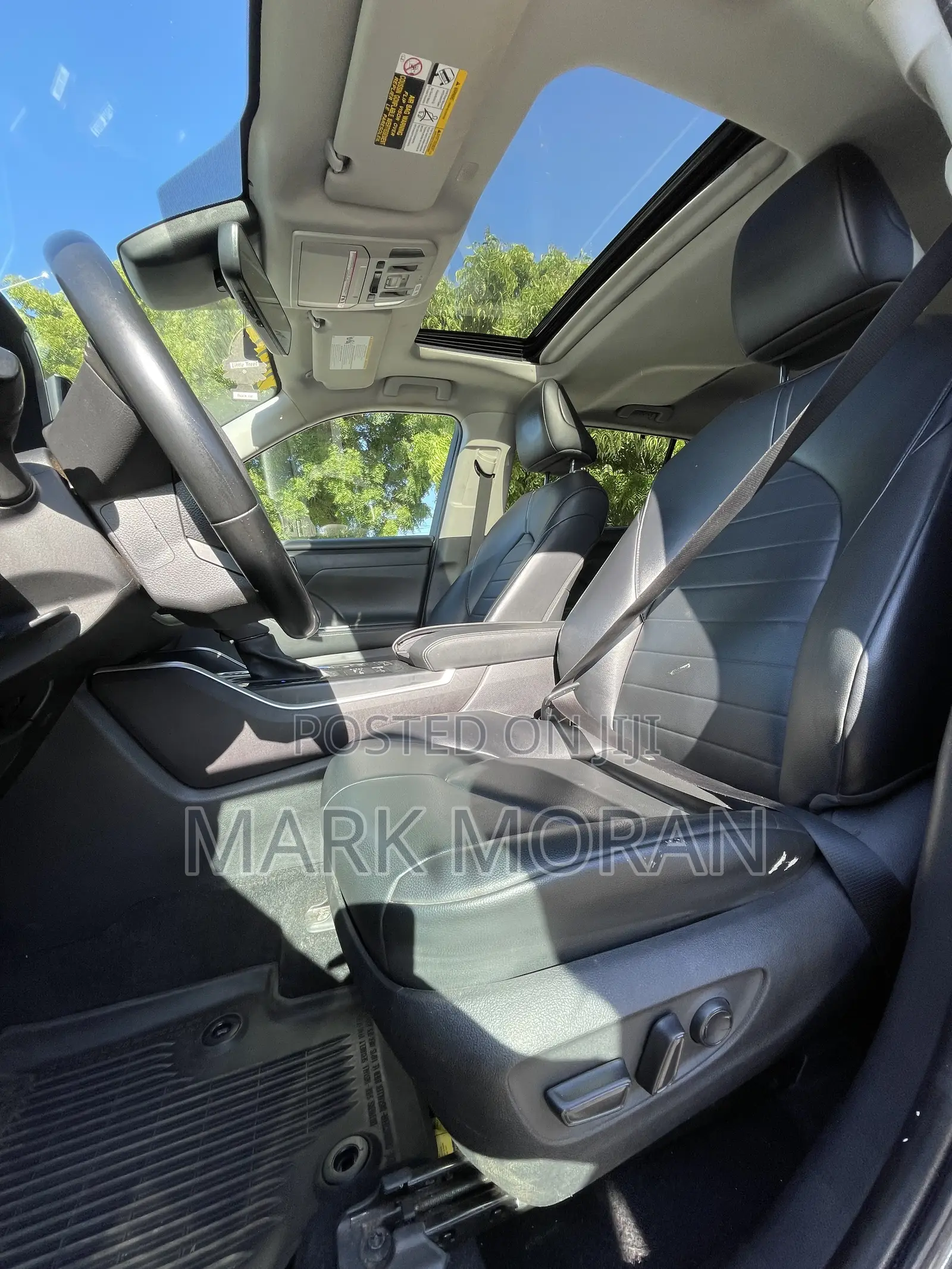 Toyota Highlander XLE 2022 Gray