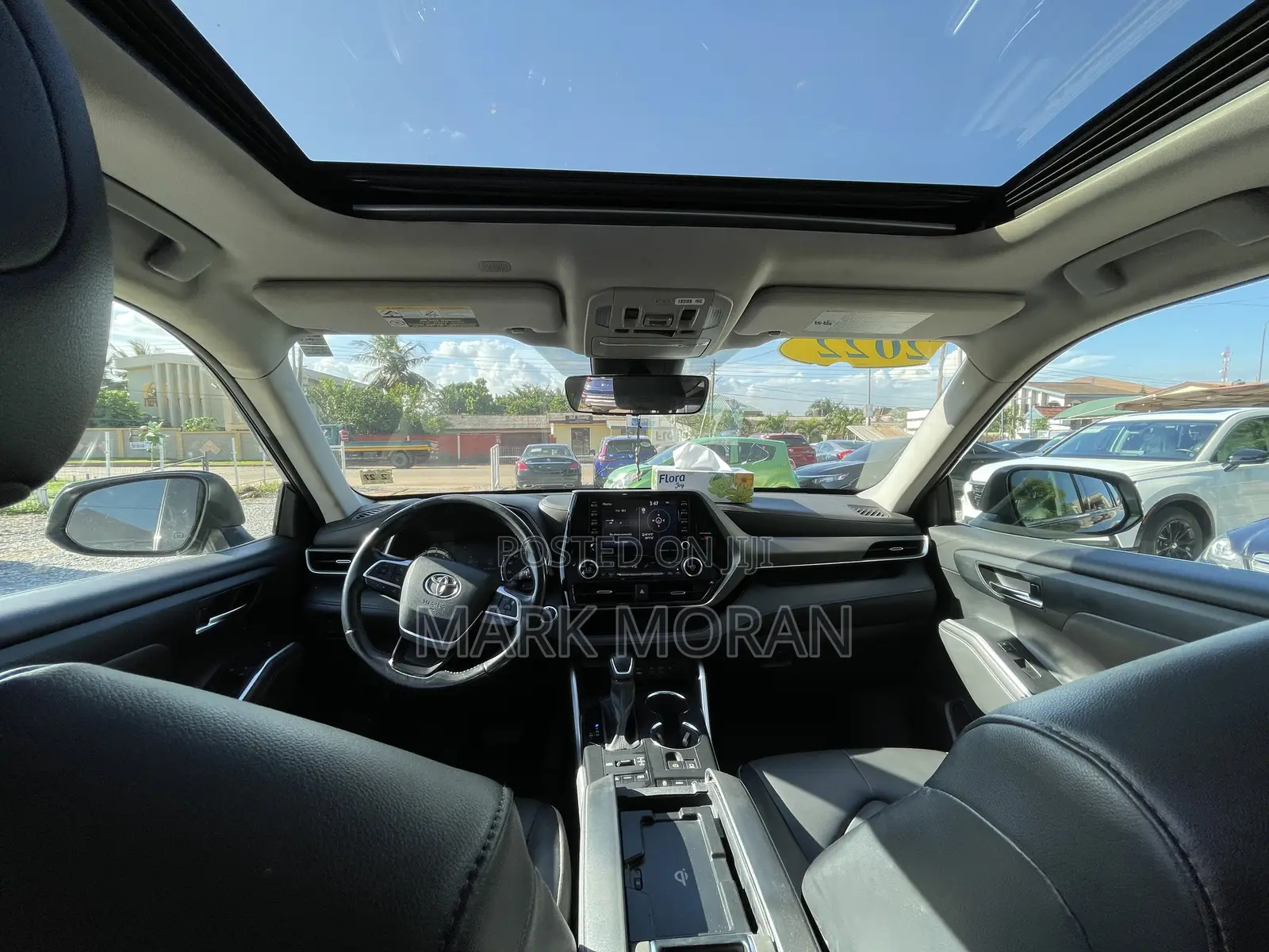 Toyota Highlander XLE 2022 Gray