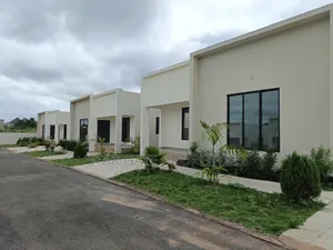 3bdrm House in Gated Estate Houses, Kumasi Metropolitan for sale