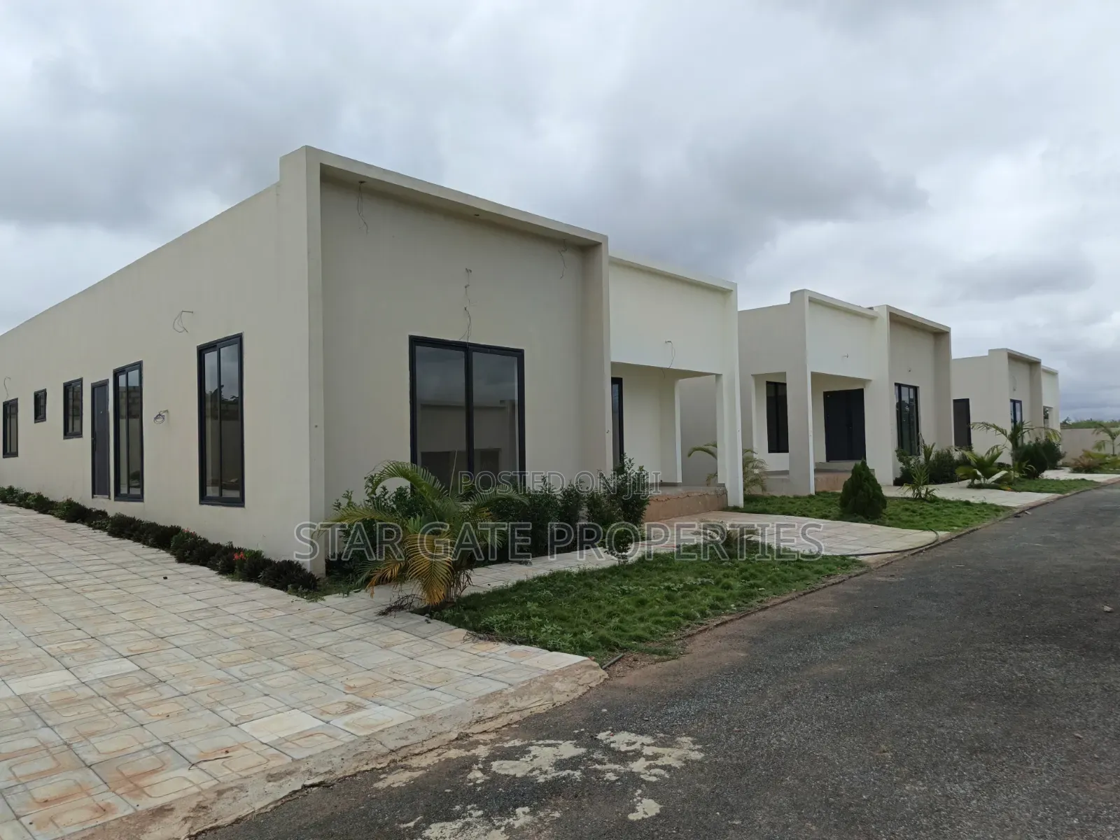 3bdrm House in Gated Estate Houses, Kumasi Metropolitan for sale