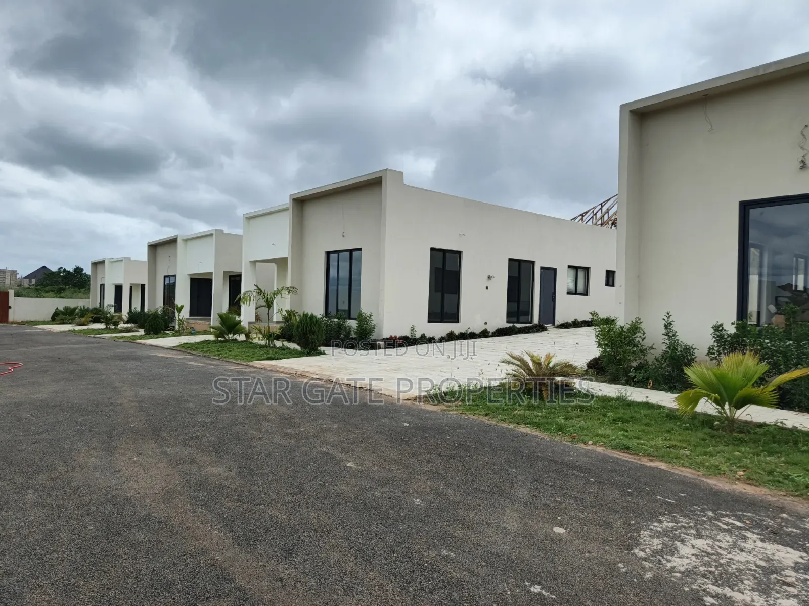 3bdrm House in Gated Estate Houses, Kumasi Metropolitan for sale