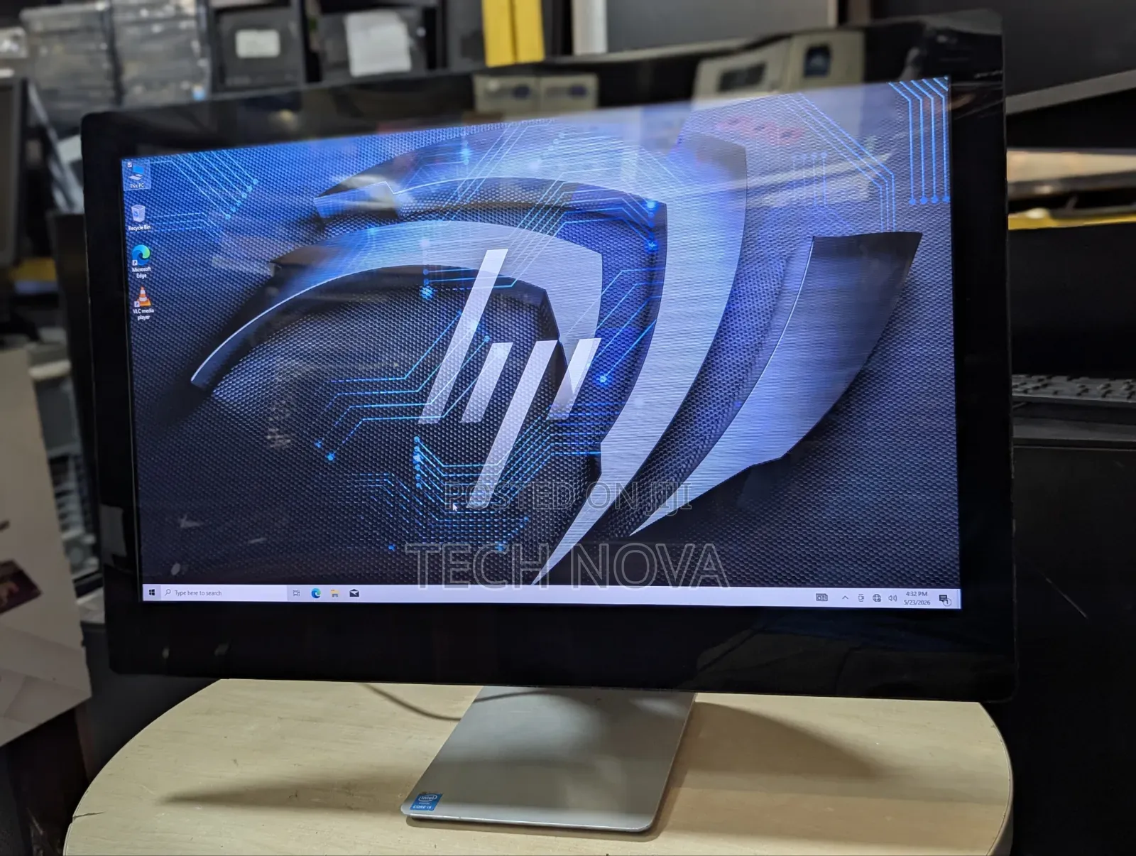 Desktop Computer HP Pavilion 24 8GB Intel Core i5 HDD 1T