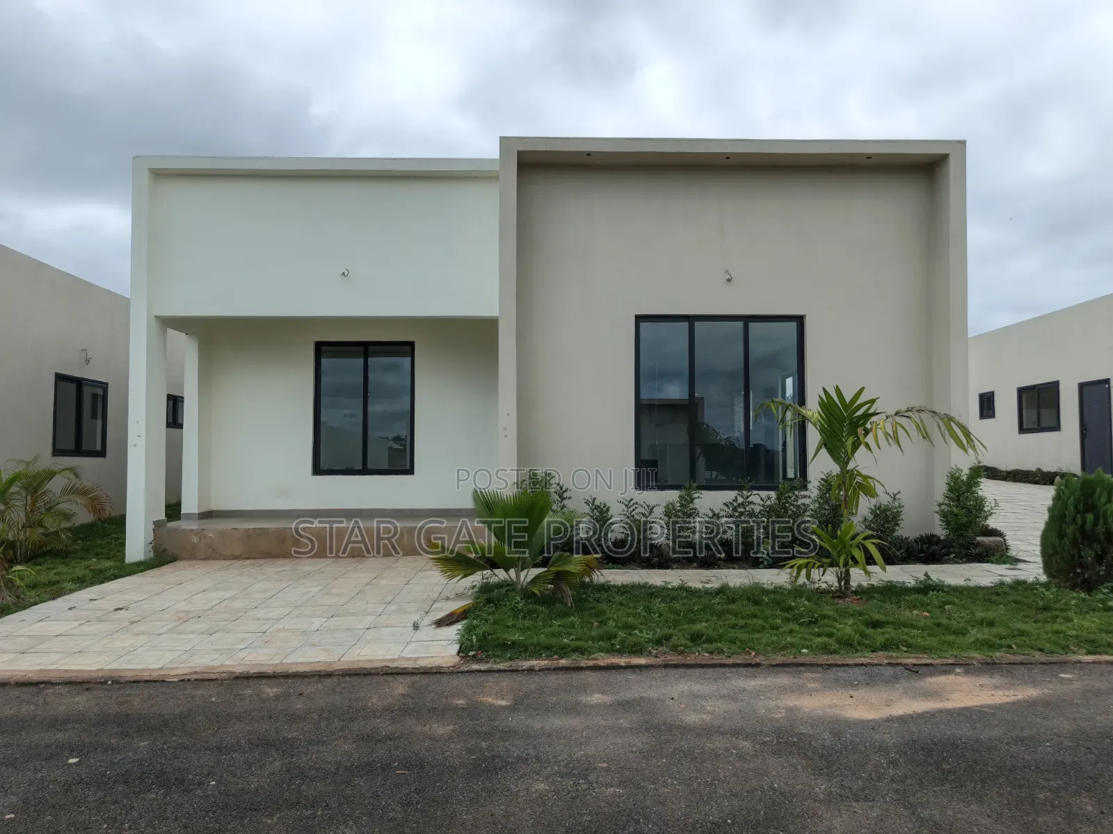 3bdrm House in Gated Estate Houses, Kumasi Metropolitan for sale