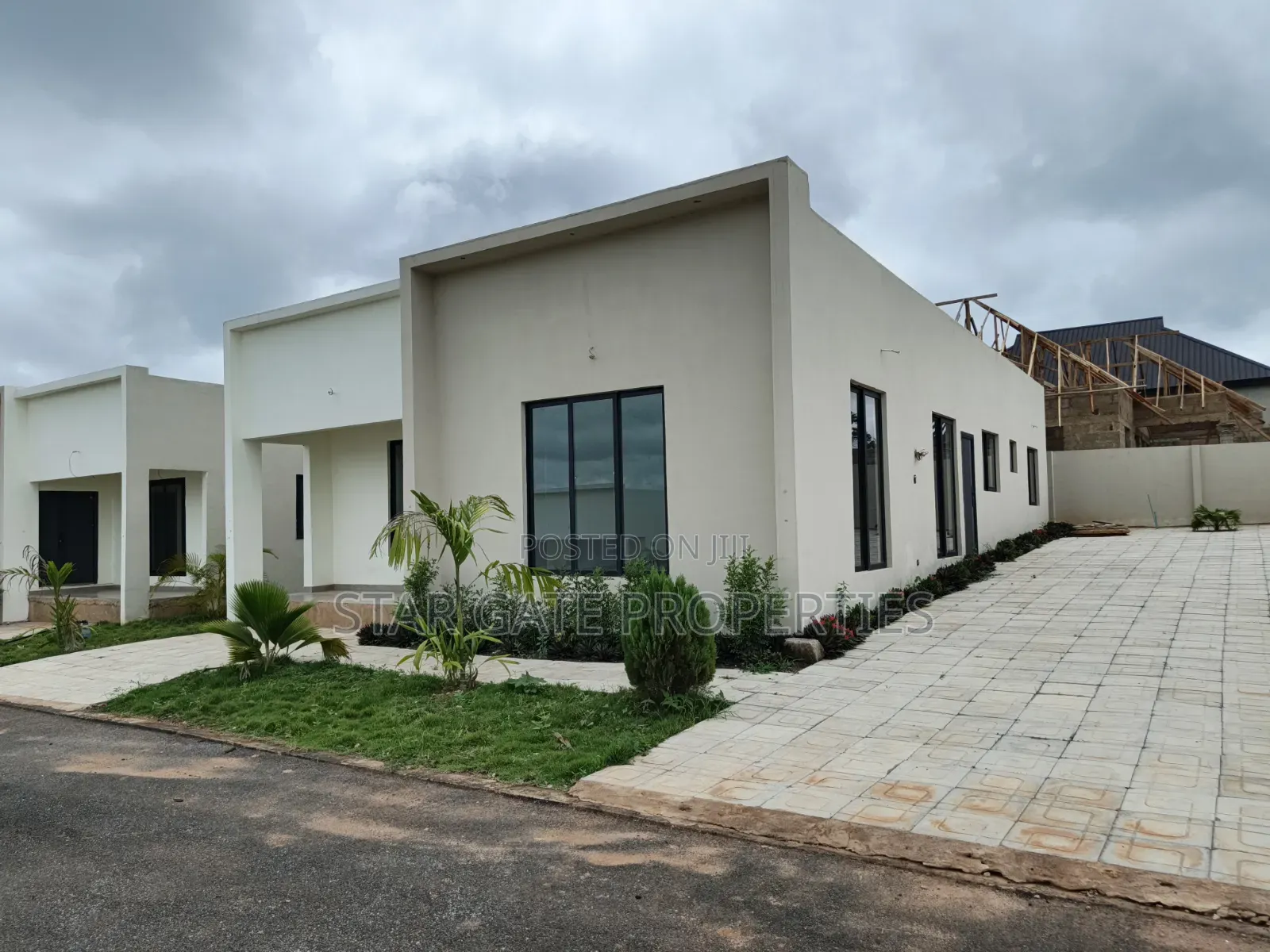 3bdrm House in Gated Estate Houses, Kumasi Metropolitan for sale