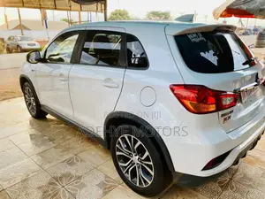 Mitsubishi Outlander Sport SE 2.0 2019 Pearl
