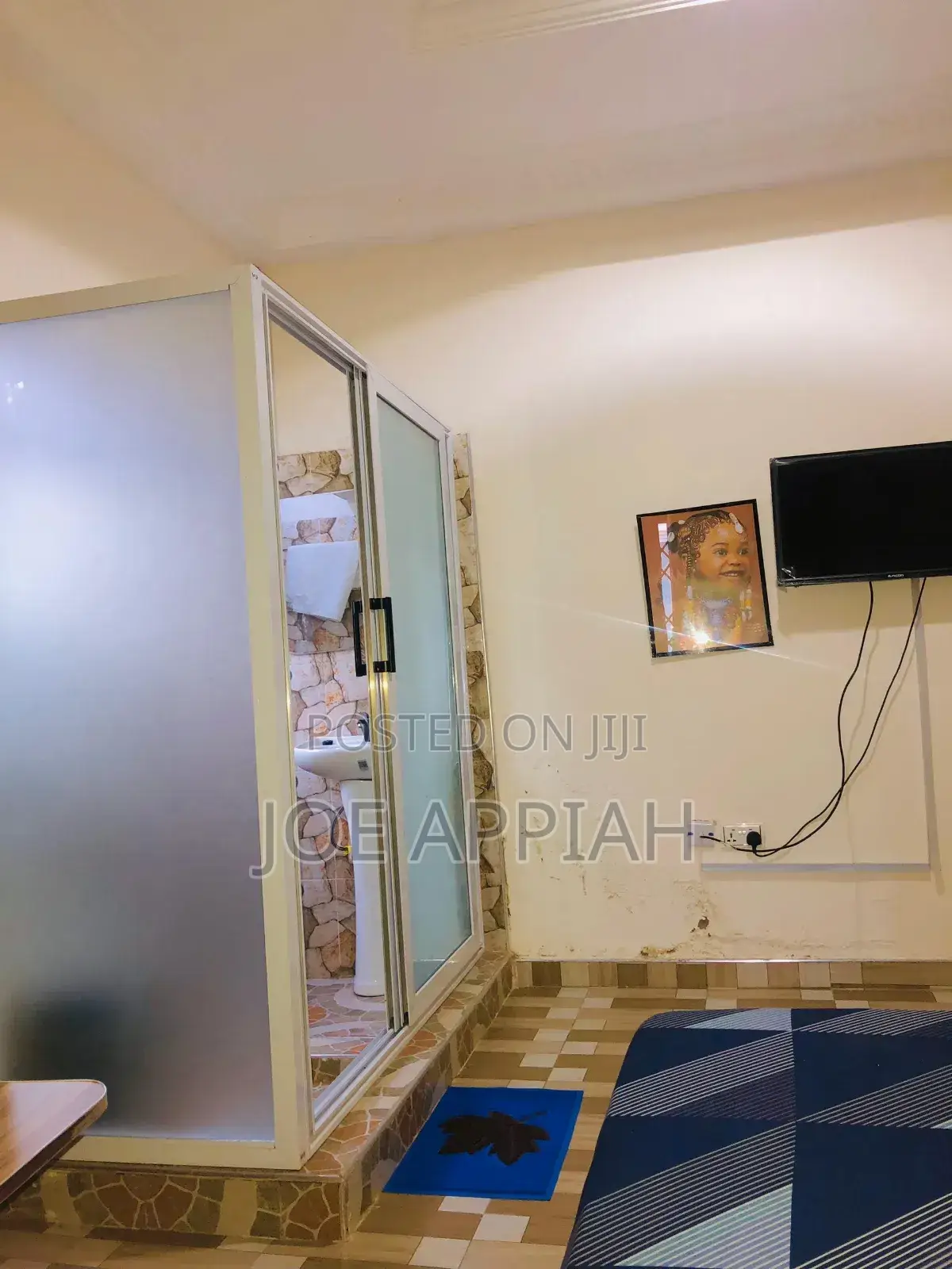 Daily Short Stay Furnished Rooms (Yaa Asantewaa Inn)