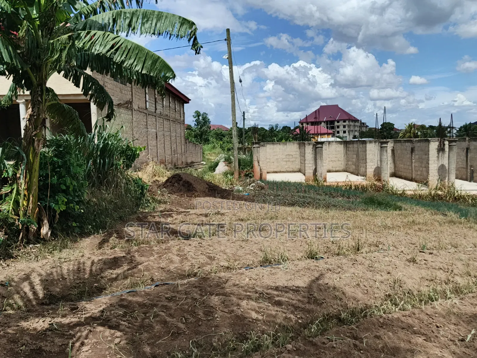 Plot for Sale at Asuofia Nketia ( 5th Plot Main Road)