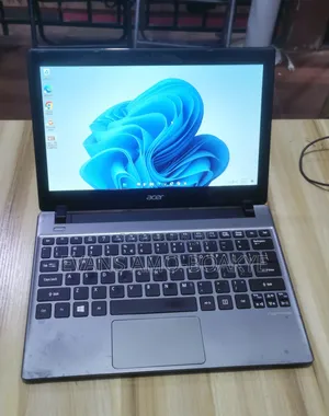 Laptop Acer Aspire V5-171 6GB Intel Core i5 HDD 500GB