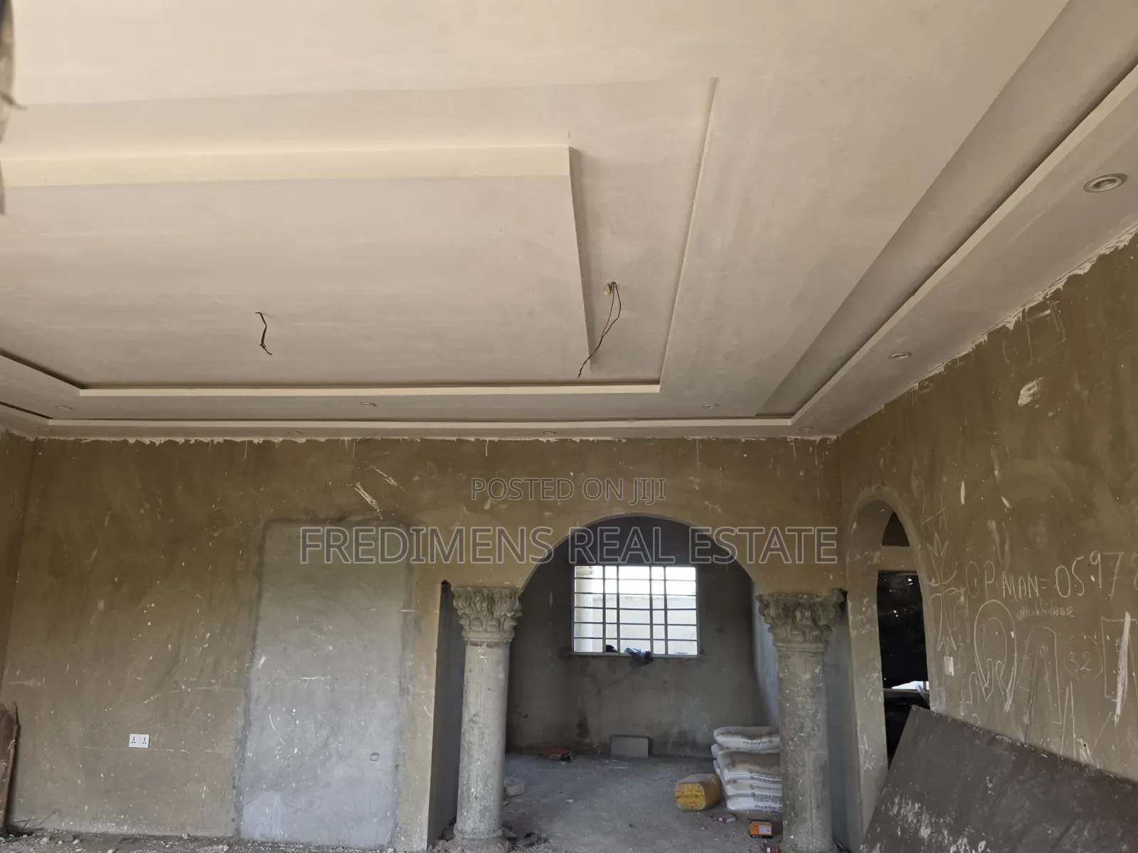 4bdrm Apartment in Fredimens Real, Afigya-Kwabre for sale