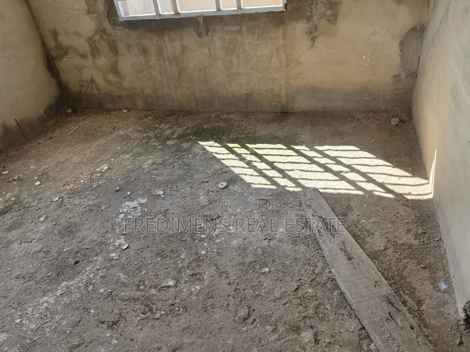 4bdrm Apartment in Fredimens Real, Afigya-Kwabre for sale
