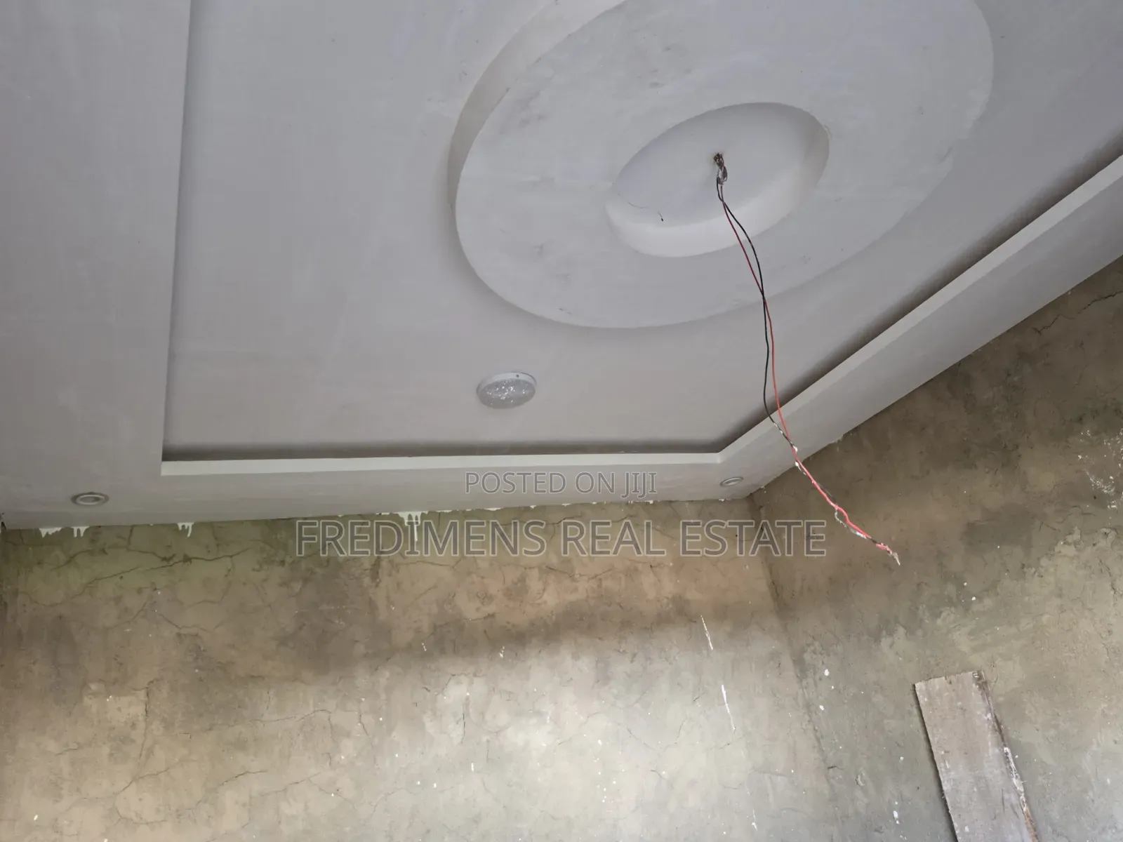 4bdrm Apartment in Fredimens Real, Afigya-Kwabre for sale