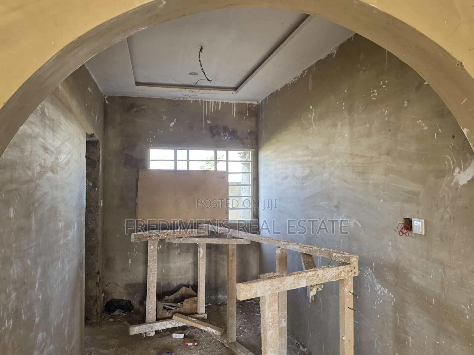 4bdrm Apartment in Fredimens Real, Afigya-Kwabre for sale