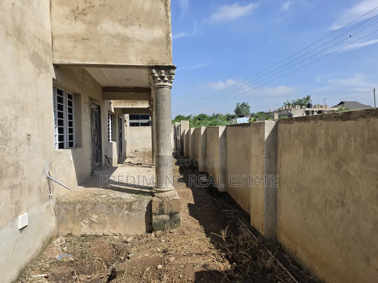 4bdrm Apartment in Fredimens Real, Afigya-Kwabre for sale
