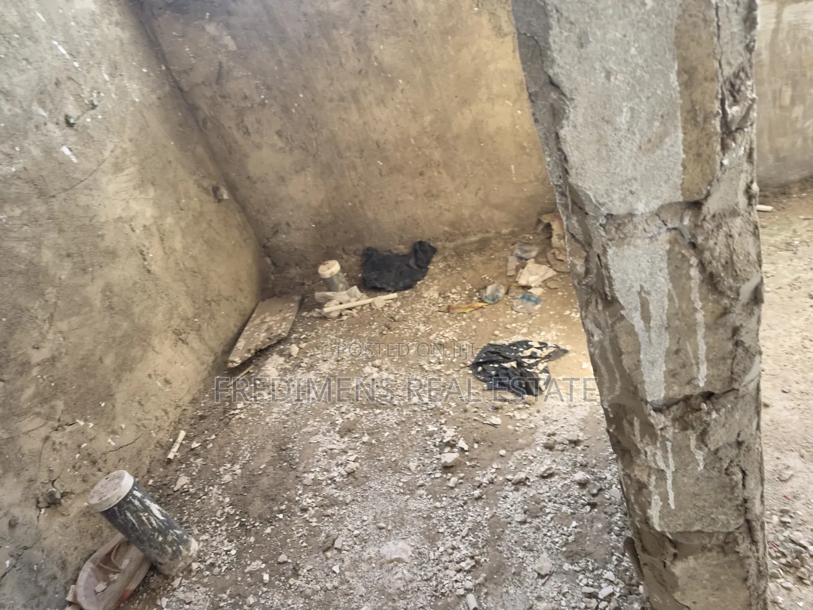4bdrm Apartment in Fredimens Real, Afigya-Kwabre for sale