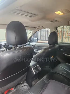 Mitsubishi L200 2023 Gray