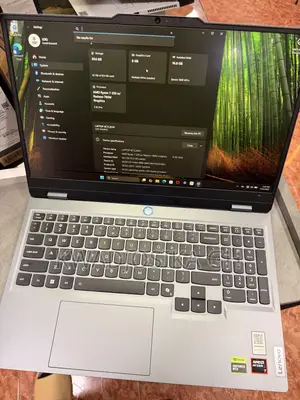 Laptop Lenovo LOQ 15AHP10 16GB AMD Ryzen 7 SSD 1T