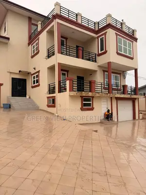 4bdrm Duplex in West Hills Mall Area for sale