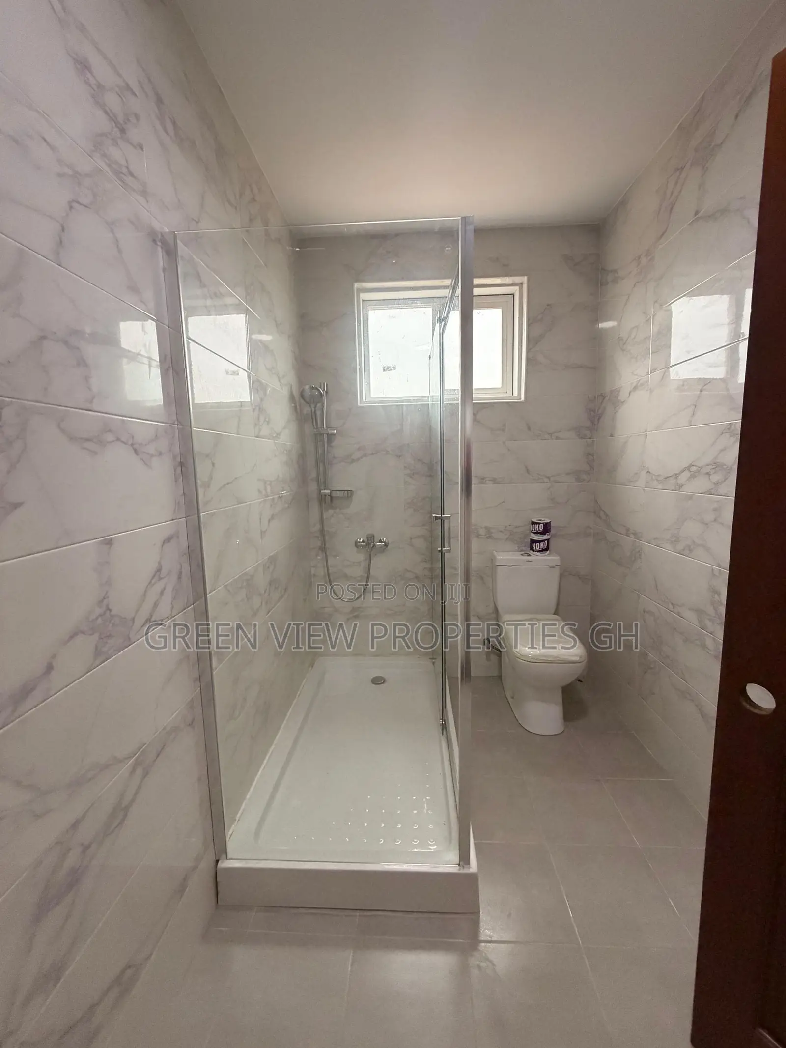 4bdrm Duplex in West Hills Mall Area for sale