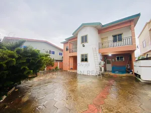 65/80 Old House Land for Sale at Dzorwulu