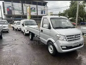 New Bus 2025 White