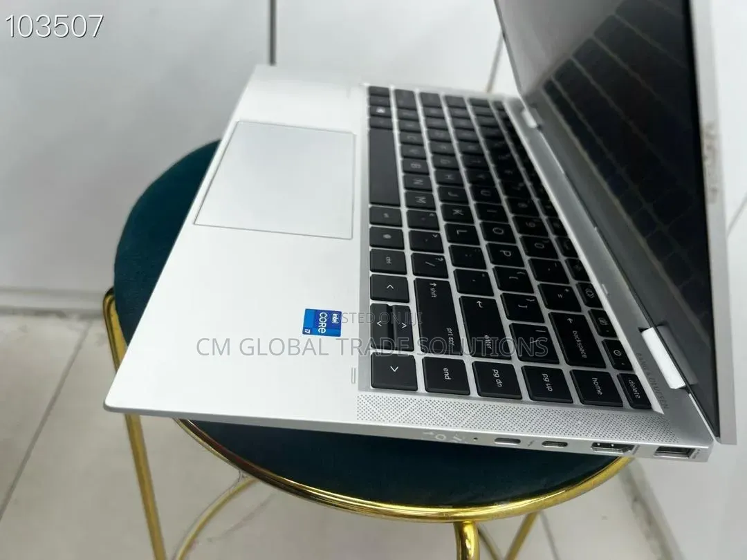 New Laptop HP EliteBook 1040 G8 16GB Intel Core i7 SSD 512GB