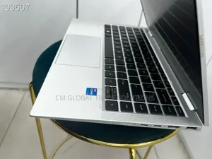 New Laptop HP EliteBook 1040 G8 16GB Intel Core i7 SSD 512GB