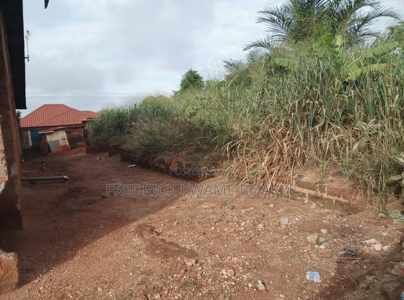 Business Land for Sale at Santasi Bofodu