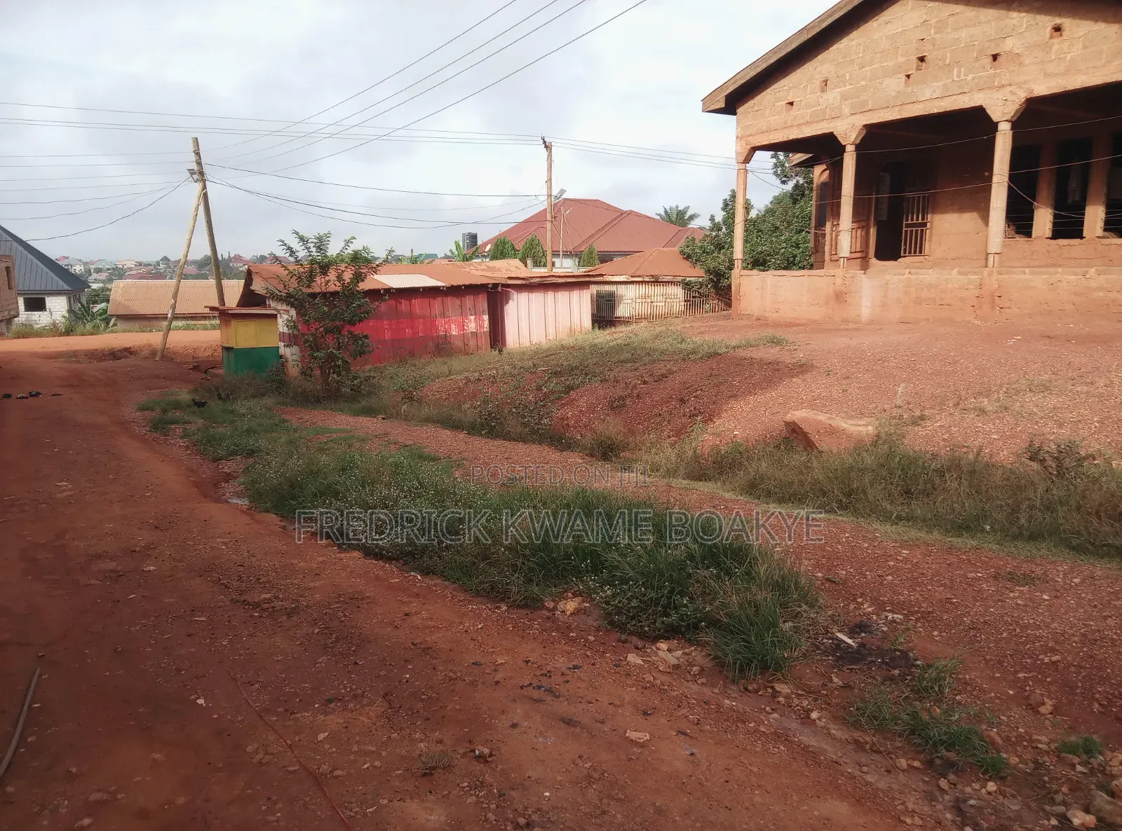Business Land for Sale at Santasi Bofodu