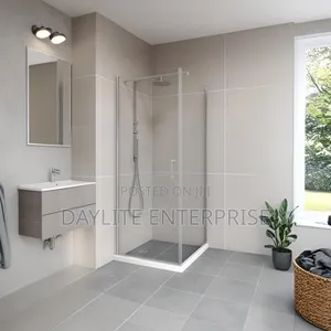 Glass Bath Square