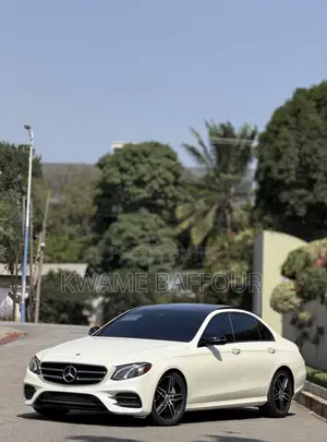 Mercedes-Benz E300 2019 White