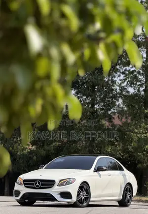 Mercedes-Benz E300 2019 White