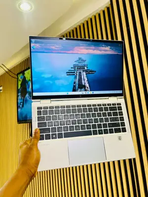 Laptop HP EliteBook x360 1040 G7 16GB Intel Core i5 SSD 512GB