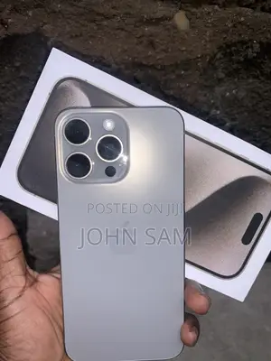 Apple iPhone 15 Pro Max 256 GB Silver