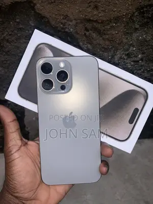 Apple iPhone 15 Pro Max 256 GB Silver