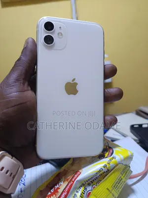 Apple iPhone 11 128 GB Silver