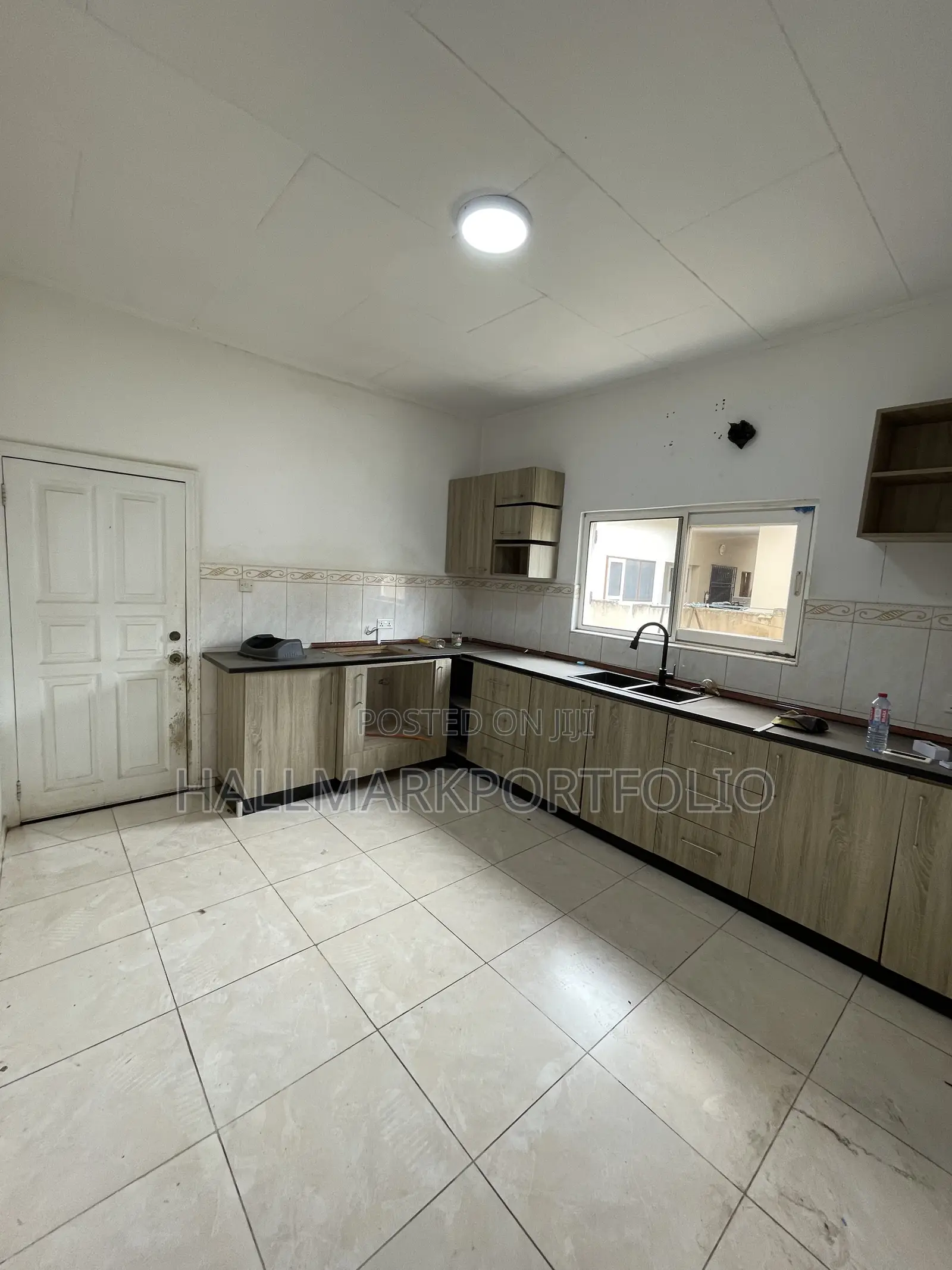 5bdrm House in Regimanuel Gray, Spintex for sale