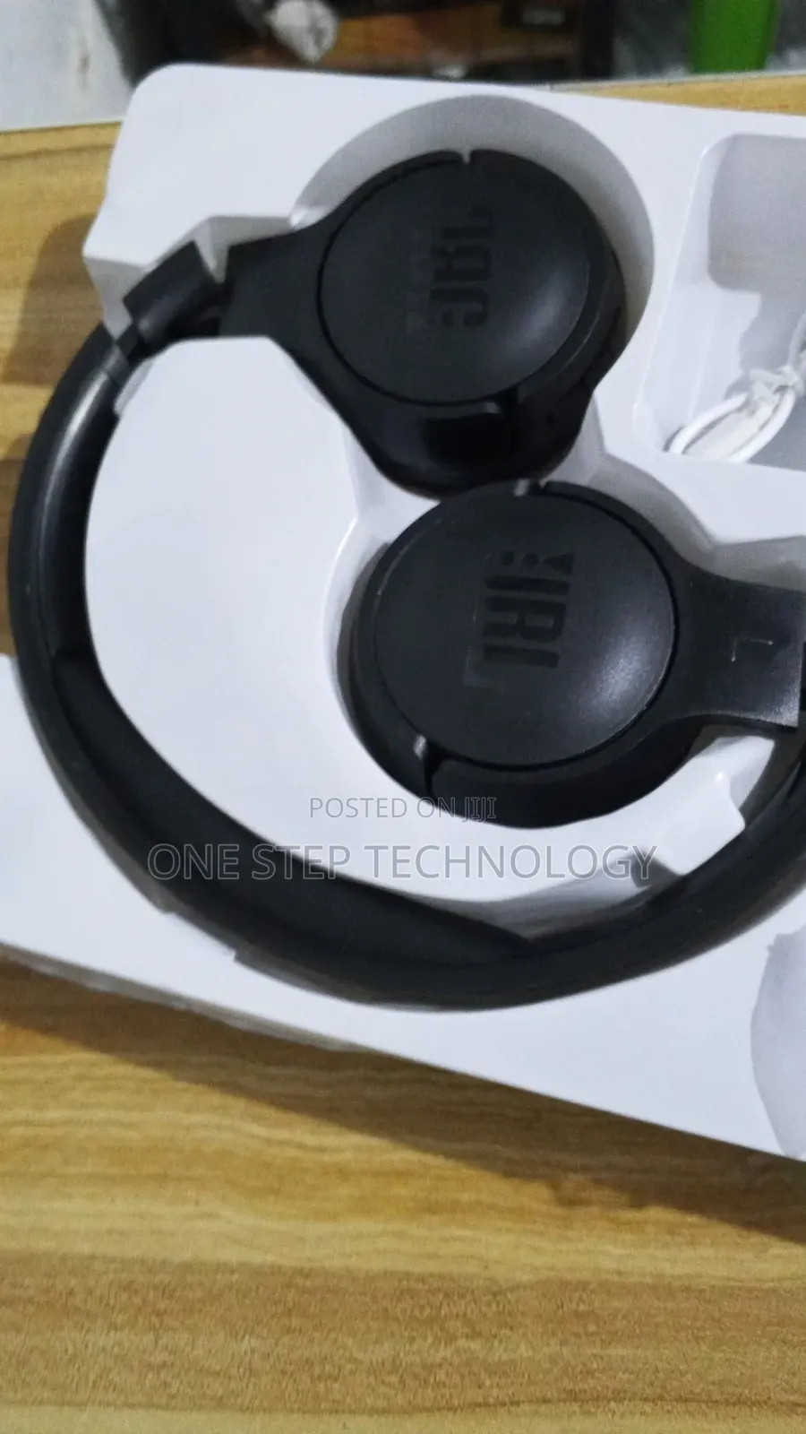 Black JBL 510bt Pure Bass Headset