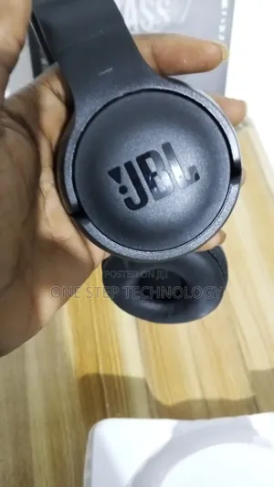 Black JBL 510bt Pure Bass Headset