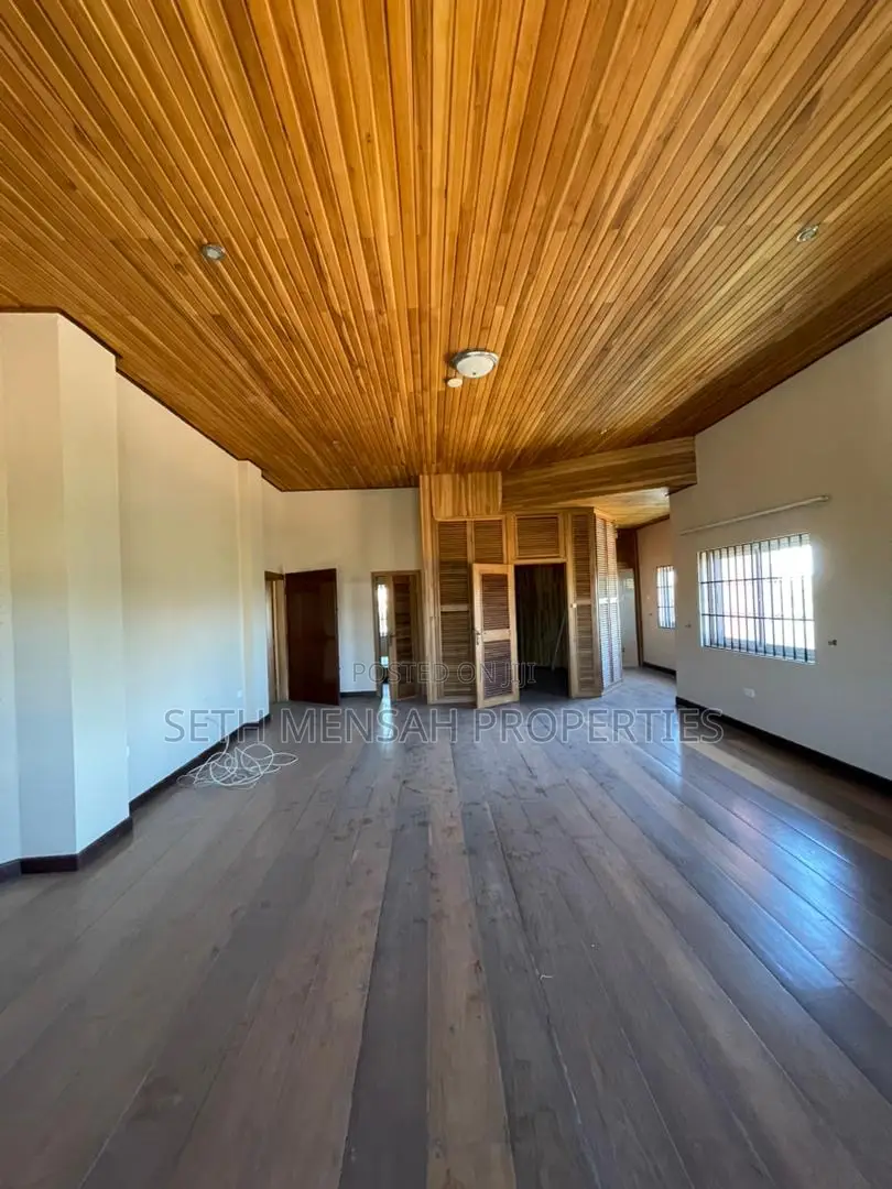 5bdrm House in 5 Bedroom House East, Ability for rent