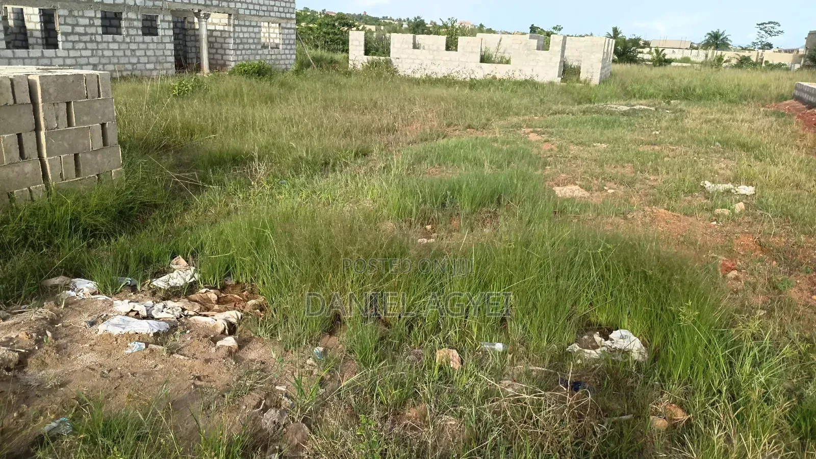 Litigation Free Half Plot of Land for Sale at Pakyi No.2